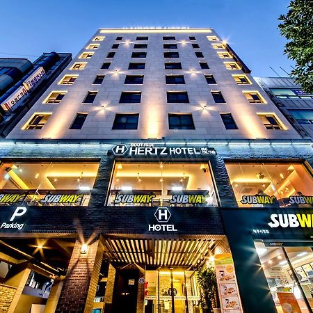 Jeju Hertz Hotel Екстер'єр фото