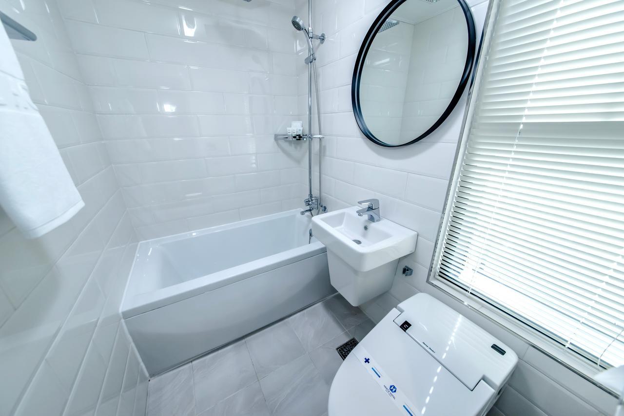 Jeju Hertz Hotel Екстер'єр фото